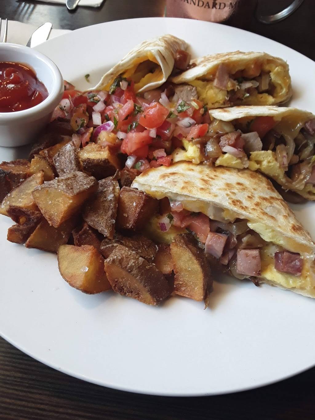 Jerseys Great Food & Spirits | restaurant | 1306 N 175th St, Shoreline, WA 98133, USA | 2065464054 OR +1 206-546-4054