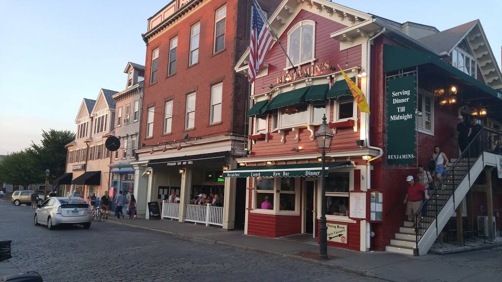 Bowens Wharf | shopping mall | 13 Bowens Wharf, Newport, RI 02840, USA | 4018492243 OR +1 401-849-2243