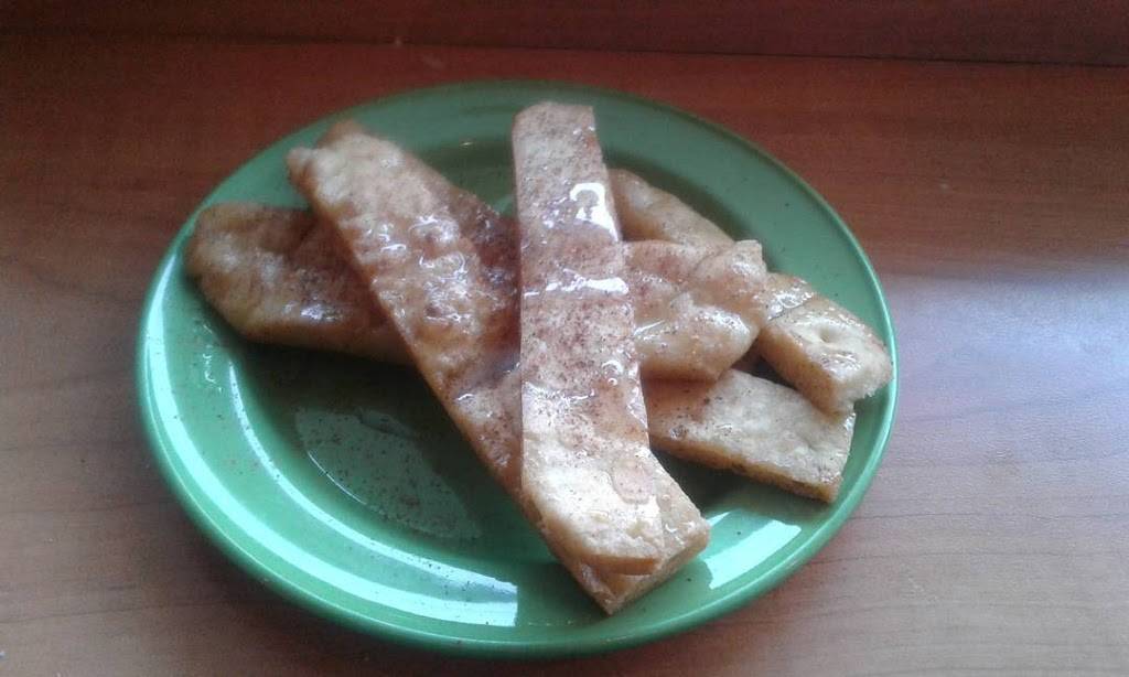 Souvlaki Hut Clarkson | restaurant | 1725 Lakeshore Rd W, Mississauga, ON L5J 1J4, Canada | 9058237775 OR +1 905-823-7775