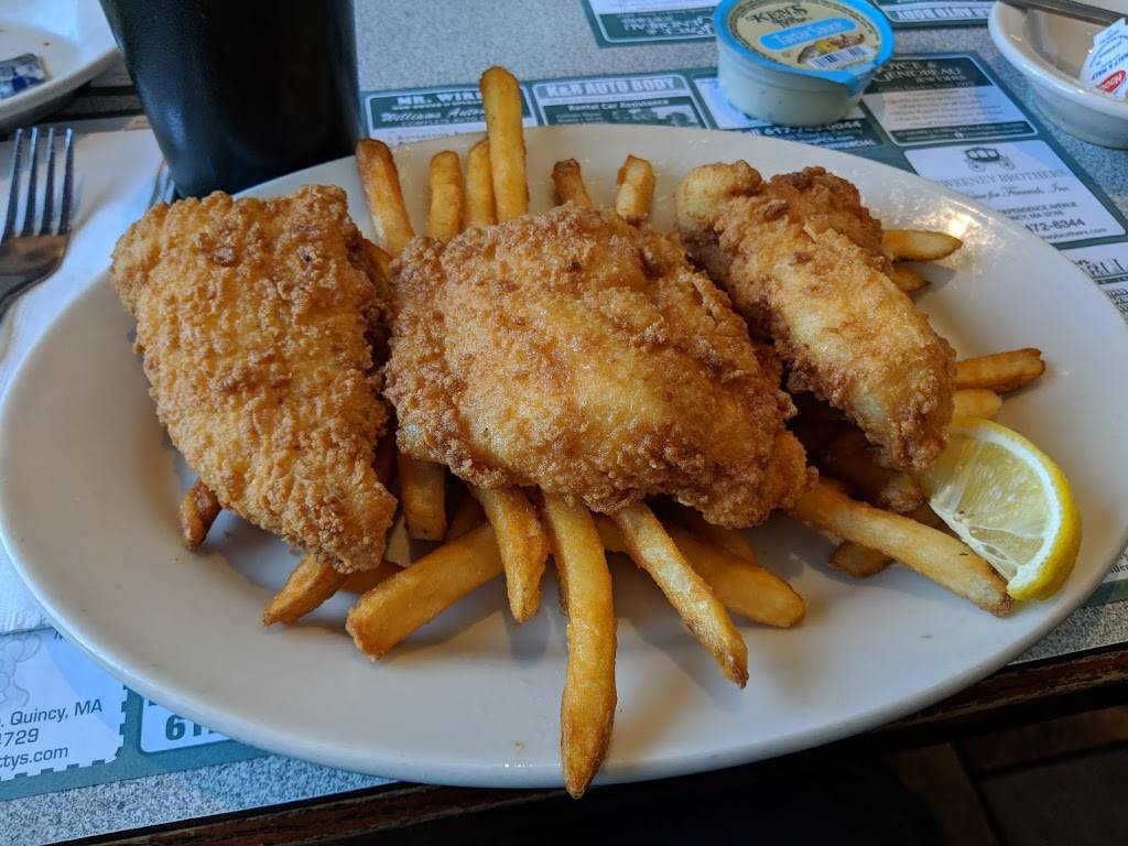 Grumpy Whites Restaurant | restaurant | 211 Sea St, Quincy, MA 02169, USA | 6177702835 OR +1 617-770-2835