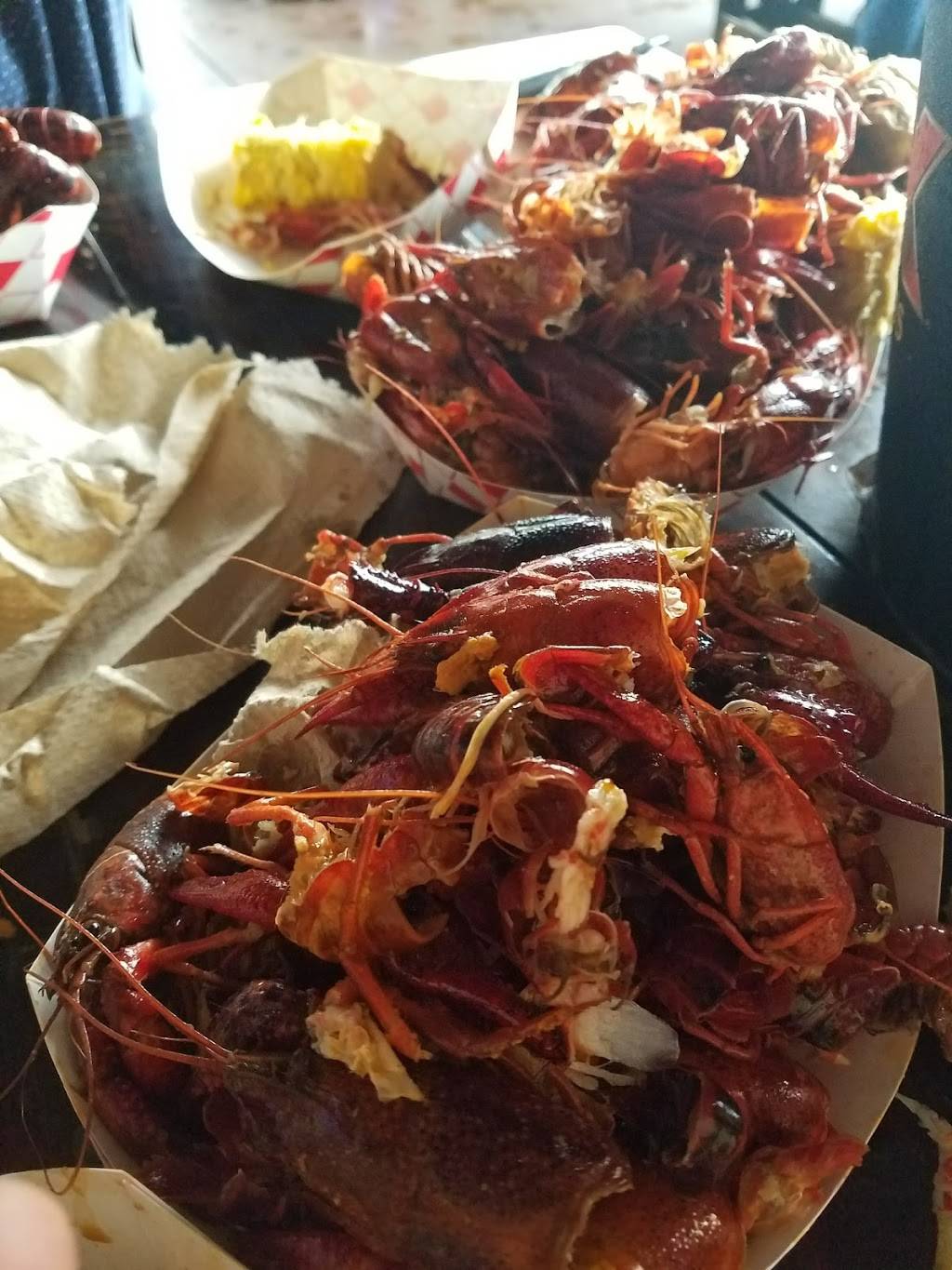 Little Woodrows Parmer Bar & Grill | restaurant | 6301 W Parmer Ln, Austin, TX 78729, USA | 5129182337 OR +1 512-918-2337