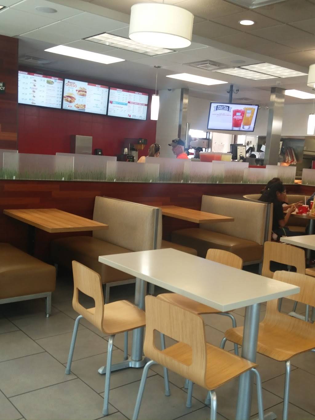 Wendys | restaurant | 3232 Lavon Dr, Garland, TX 75040, USA | 9728054463 OR +1 972-805-4463