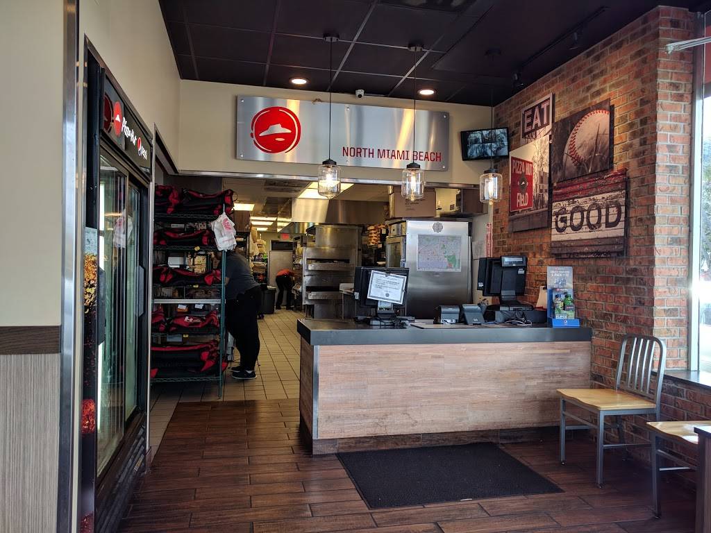 Pizza Hut | meal delivery | 1930 NE 163rd St, North Miami Beach, FL 33162, USA | 3059402444 OR +1 305-940-2444