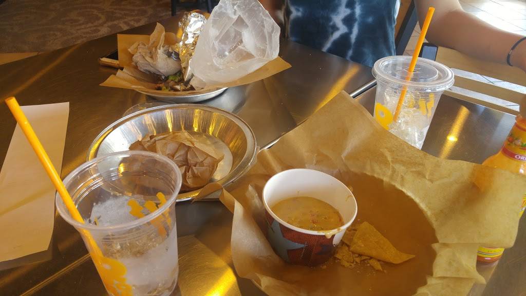 QDOBA Mexican Eats | restaurant | 6461 Dixie Hwy, Village of Clarkston, MI 48346, USA | 2489225629 OR +1 248-922-5629