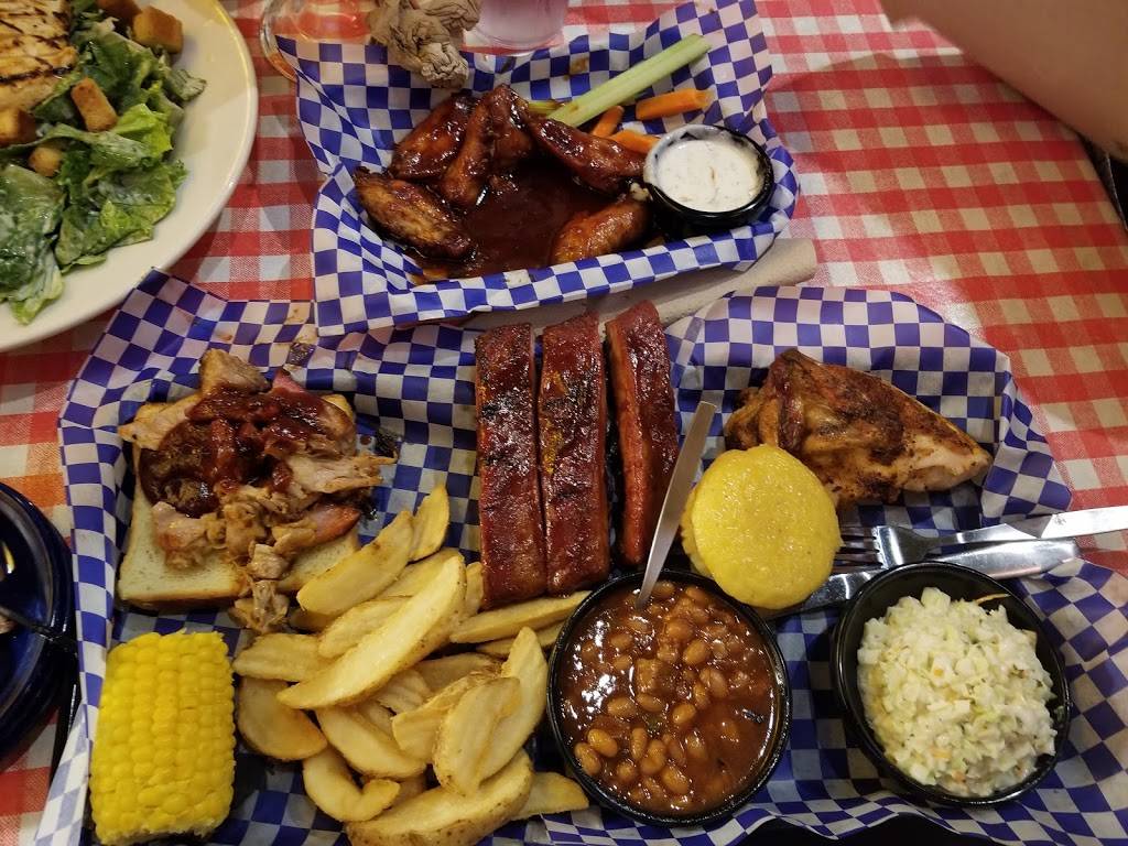 Famous Daves Bar-B-Que | restaurant | 26410 Great Northern Shop Center, North Olmsted, OH 44070, USA | 4407770200 OR +1 440-777-0200