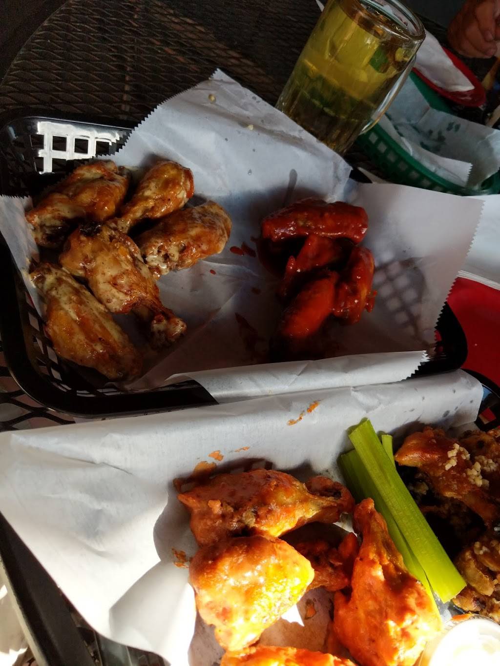 Armettas Pizzeria & Pub | restaurant | 2092 PA-848, New Milford, PA 18834, USA | 5704655492 OR +1 570-465-5492