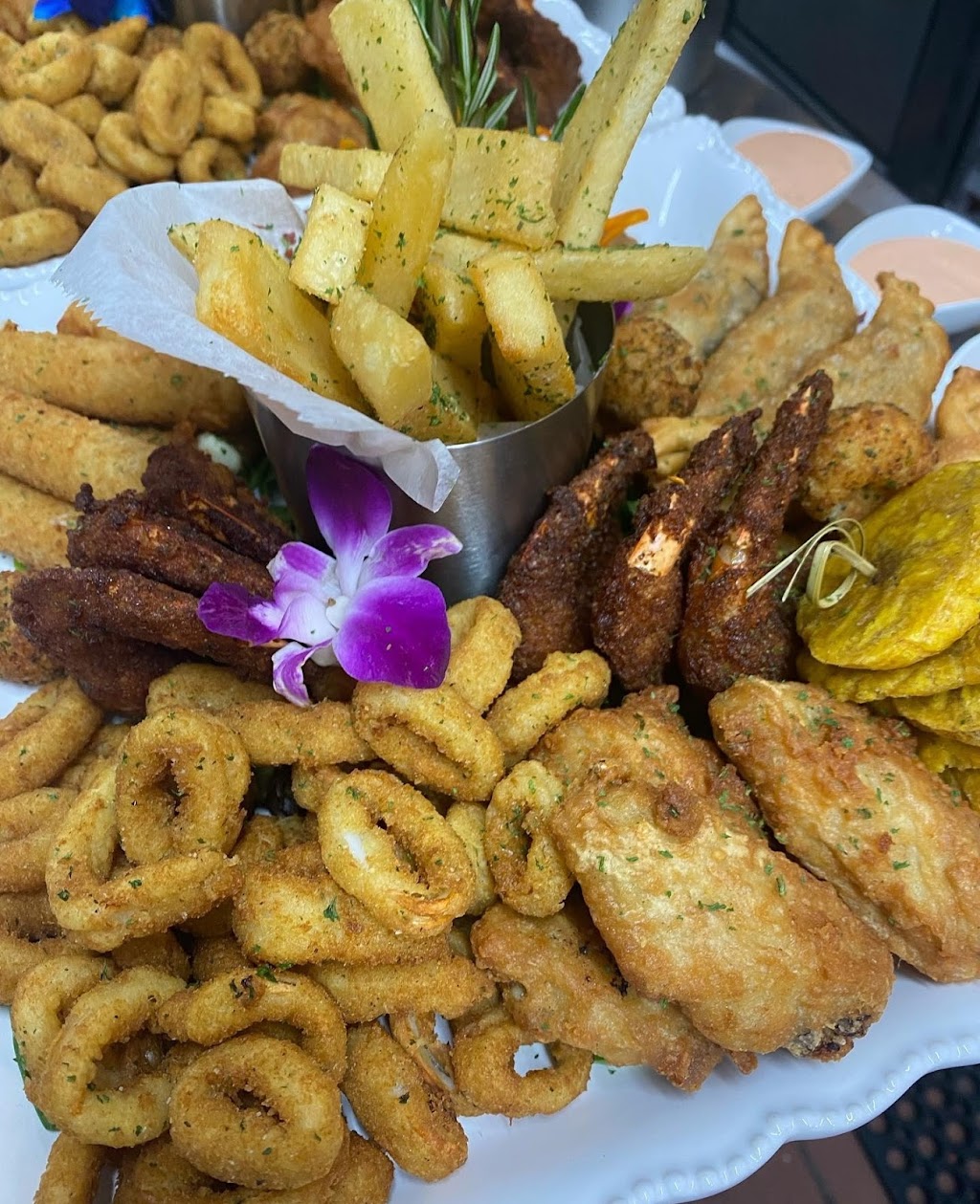 Kama Restaurant & Lounge | restaurant | 255 E Burnside Ave, Bronx, NY 10457, USA | 9174737801 OR +1 917-473-7801