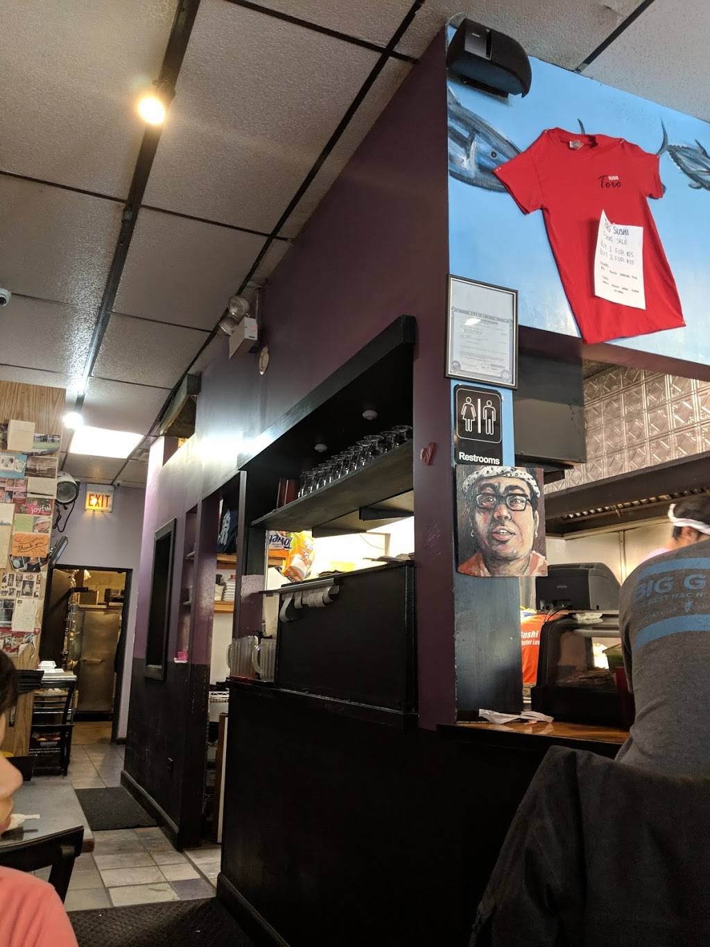 Toro Sushi | restaurant | 1712, 2546 N Clark St, Chicago, IL 60614, USA | 7733487255 OR +1 773-348-7255