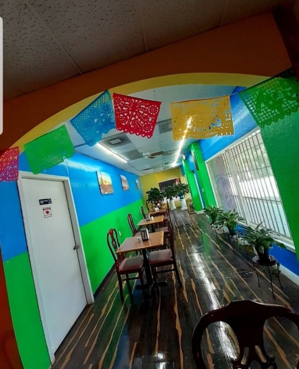 Guanajuato Restaurante | restaurant | 620 W Lancaster Rd, Orlando, FL 32809, USA | 4074680873 OR +1 407-468-0873