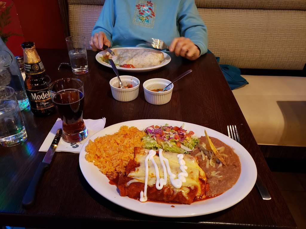 Chirrion Mexican Grill | restaurant | 7510 Madison St, Forest Park, IL 60130, USA | 7086898123 OR +1 708-689-8123