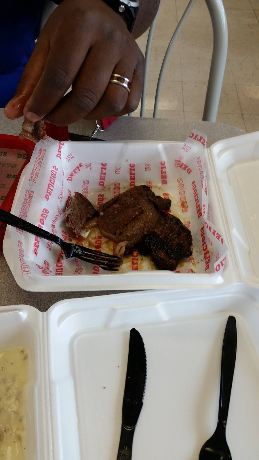 Macs Restaurants | restaurant | 2323 S Madison St, Muncie, IN 47302, USA | 7652891993 OR +1 765-289-1993