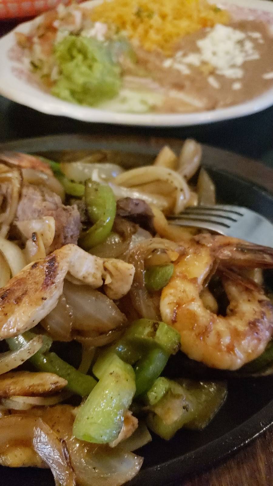 Mariscos La Sirenita | restaurant | 13727 Victory Blvd, Van Nuys, CA 91401, USA | 8183878285 OR +1 818-387-8285