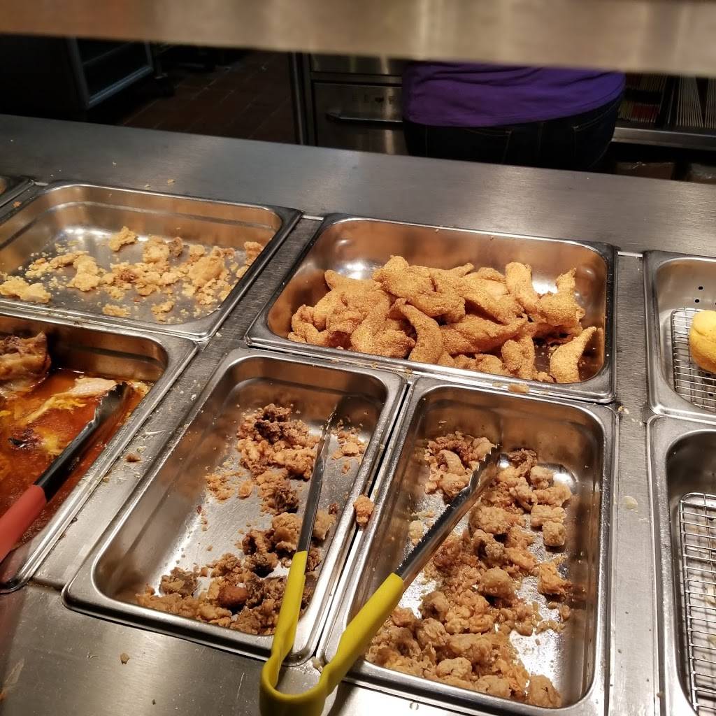 Hartz Chicken Buffet | restaurant | 10314 US-59, Wharton, TX 77488, USA | 9792828800 OR +1 979-282-8800