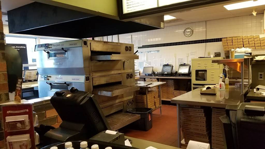 Papa Ginos | restaurant | 10 C North Meadows Road, Medfield, MA 02052, USA | 5083592040 OR +1 508-359-2040