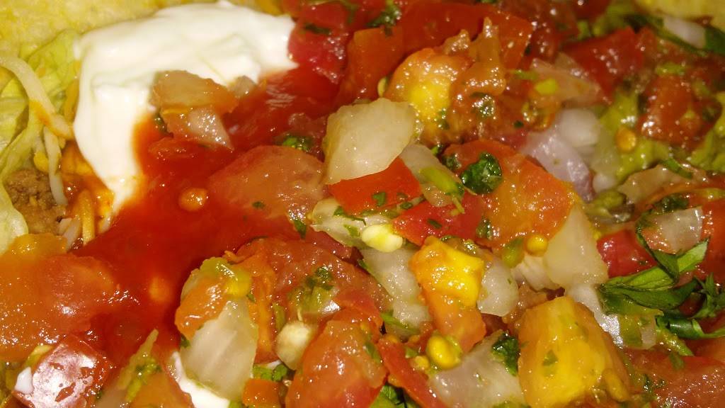 Taco Bueno | restaurant | 1901 S Main St, Weatherford, TX 76086, USA | 8175942840 OR +1 817-594-2840