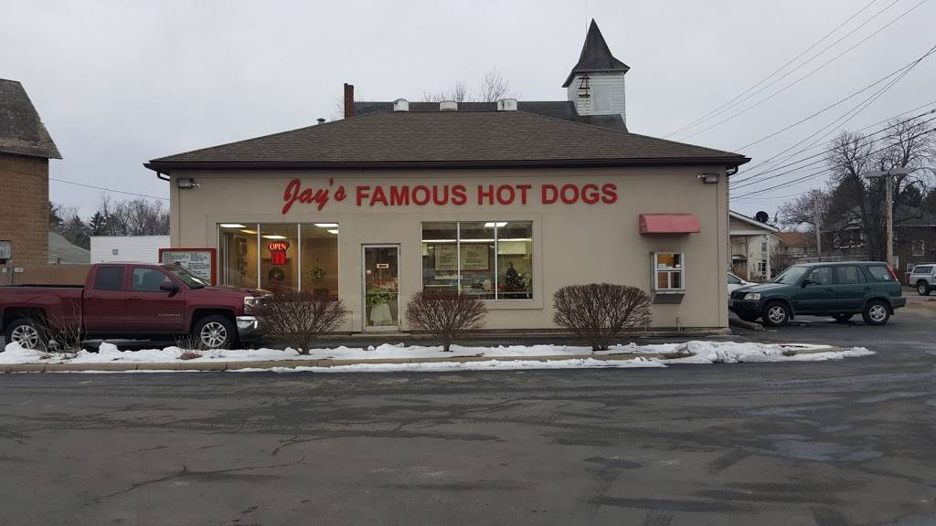 Jays Famous Hot Dogs | restaurant | 11748 Market St, North Lima, OH 44452, USA | 3305499145 OR +1 330-549-9145