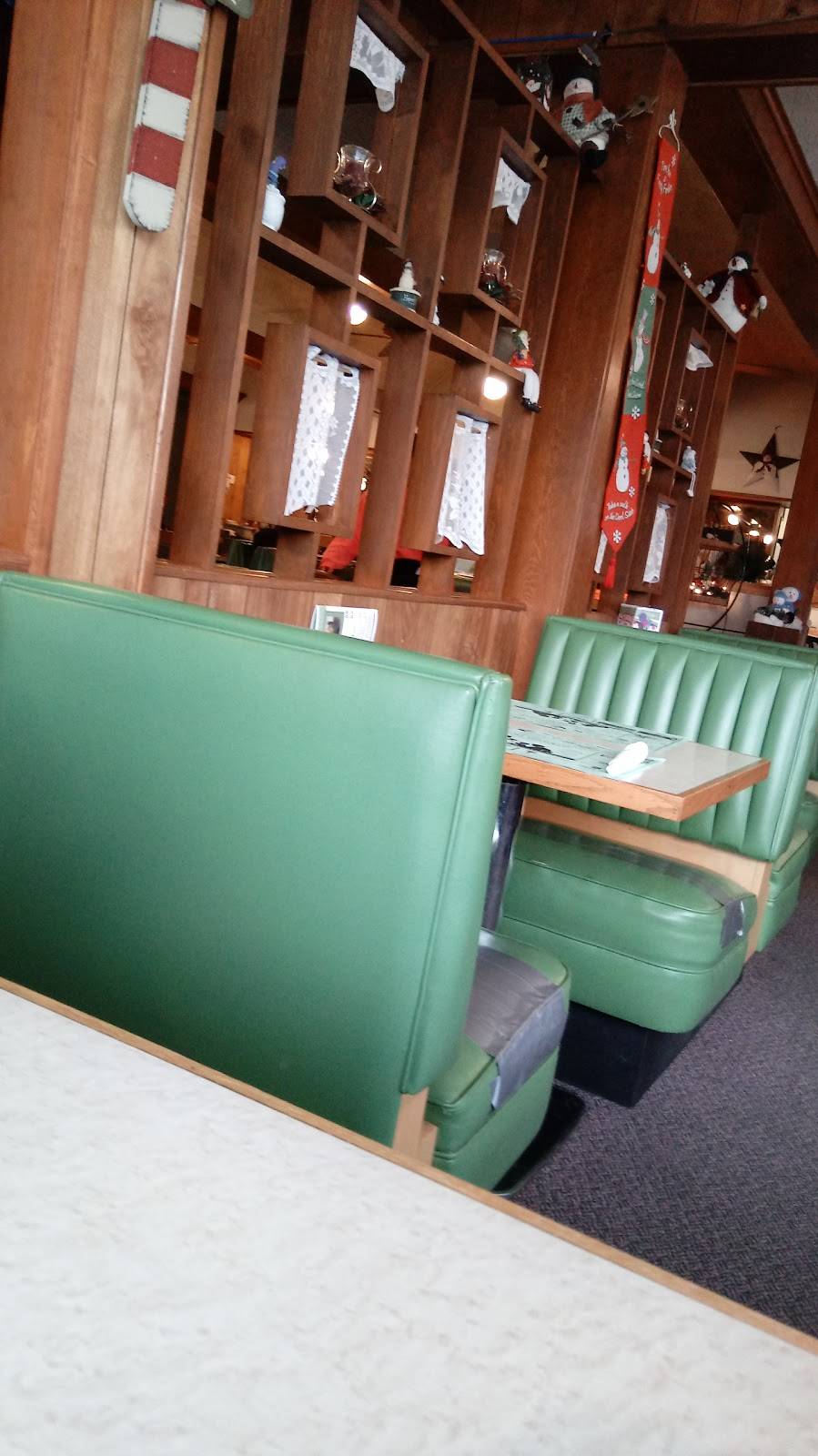 Village Family Restaurant | restaurant | 435 N Warpole St, Upper Sandusky, OH 43351, USA | 4192942945 OR +1 419-294-2945