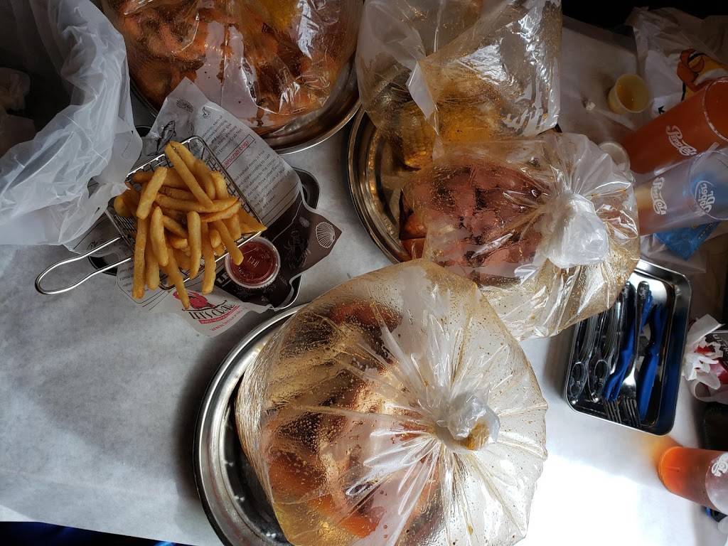 Lets Crab | restaurant | 501 Crossroads Plaza, Fort Mill, SC 29708, USA | 8035472722 OR +1 803-547-2722