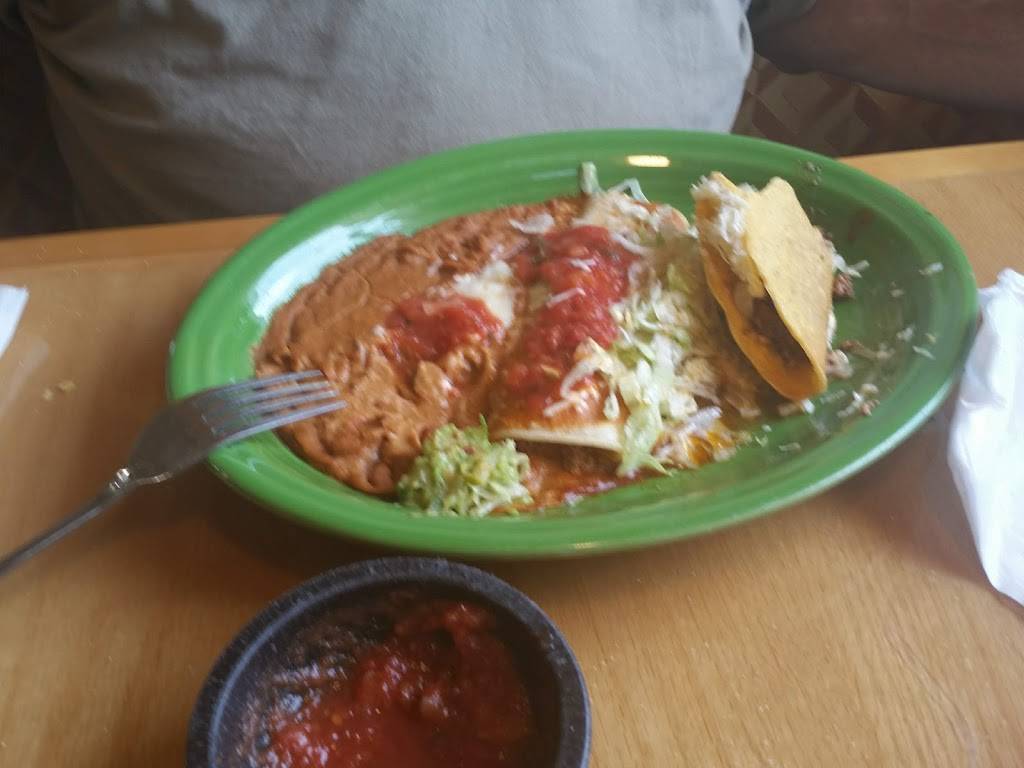 El Loro | restaurant | 1205 N 25th St, Clear Lake, IA 50428, USA | 6413573045 OR +1 641-357-3045