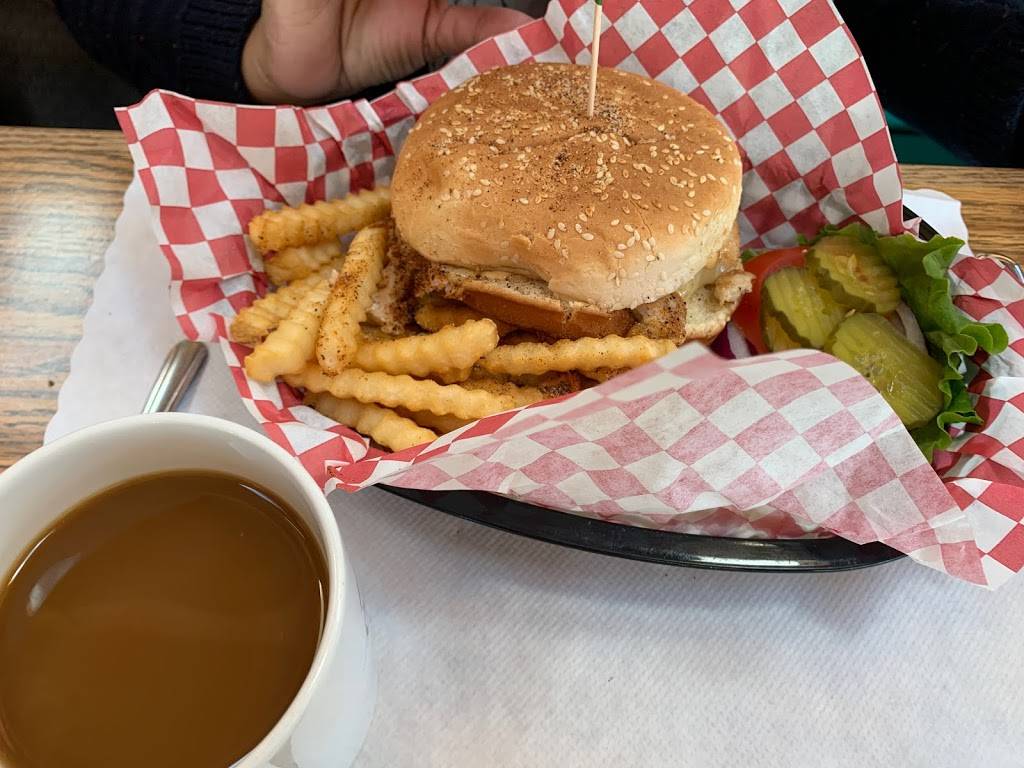 Ocean cove bar and grill | restaurant | 23255 Coast Hwy, Jenner, CA 95450, USA | 7078473158 OR +1 707-847-3158