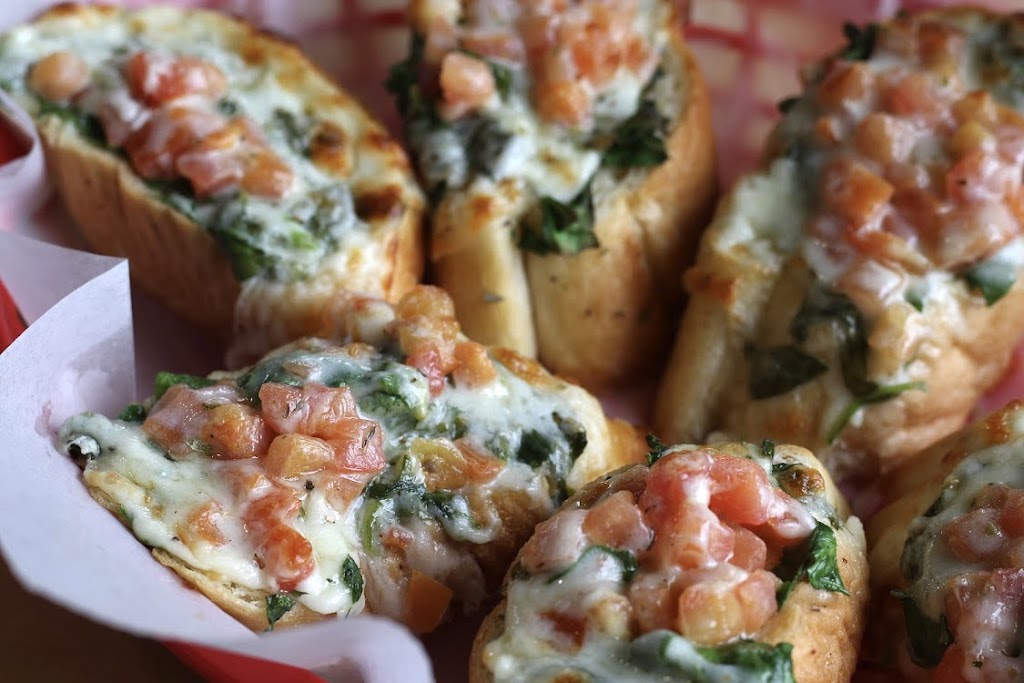 Roselli’s Pizza | restaurant | 4335 W 106th St Suite 100, Carmel, IN 46032, USA | 3172289090 OR +1 317-228-9090