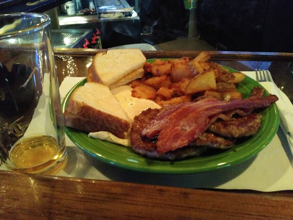 McHills Bar & Grille | restaurant | 562 PA-68, New Brighton, PA 15066, USA | 7248472063 OR +1 724-847-2063