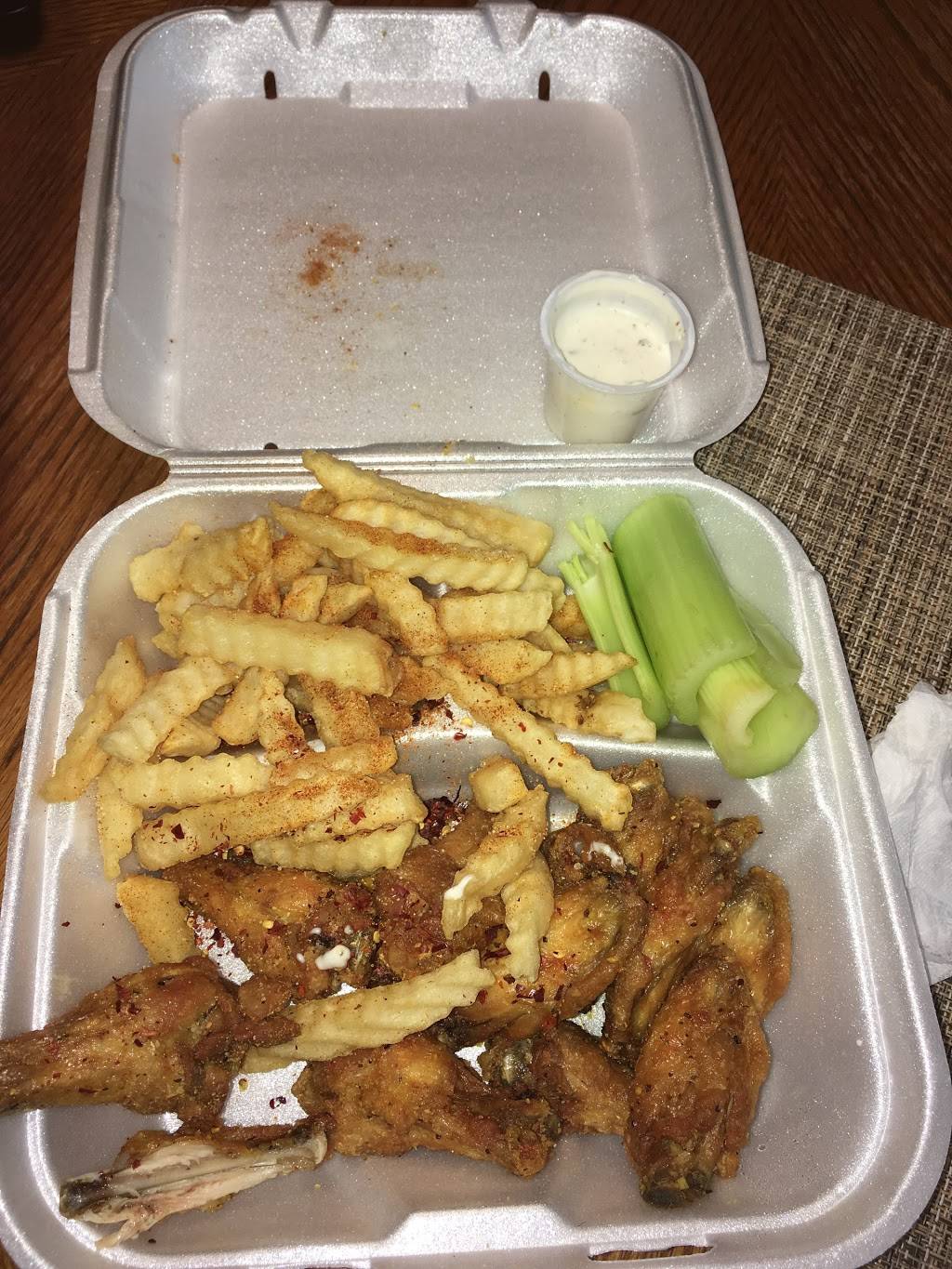 Atlantas Best Wings | restaurant | 490 Fairburn Rd SW A, Atlanta, GA 30331, USA | 4046915538 OR +1 404-691-5538