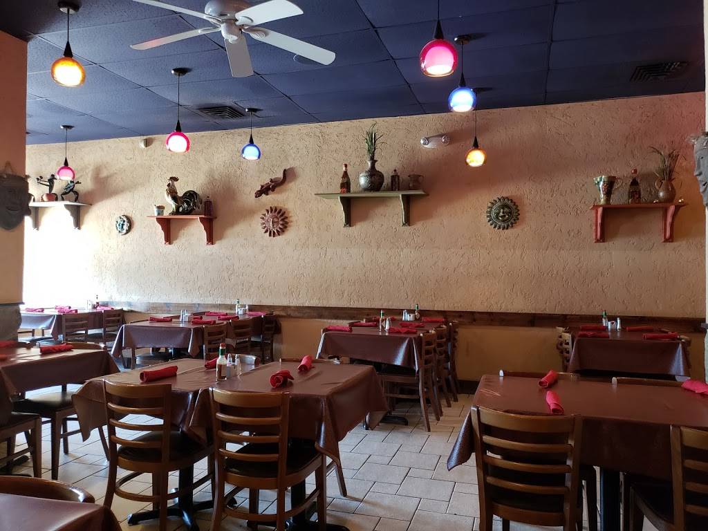 El Pueblo | restaurant | 9550 Old Keene Mill Rd, Burke, VA 22015, USA | 7034554401 OR +1 703-455-4401