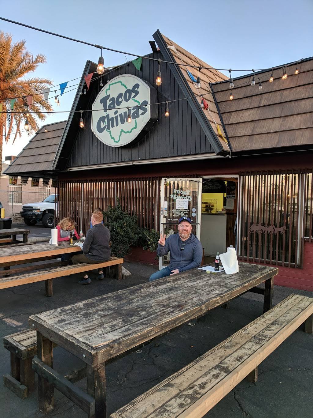 Tacos Chiwas | restaurant | 1923 E McDowell Rd, Phoenix, AZ 85006, USA | 6023588830 OR +1 602-358-8830