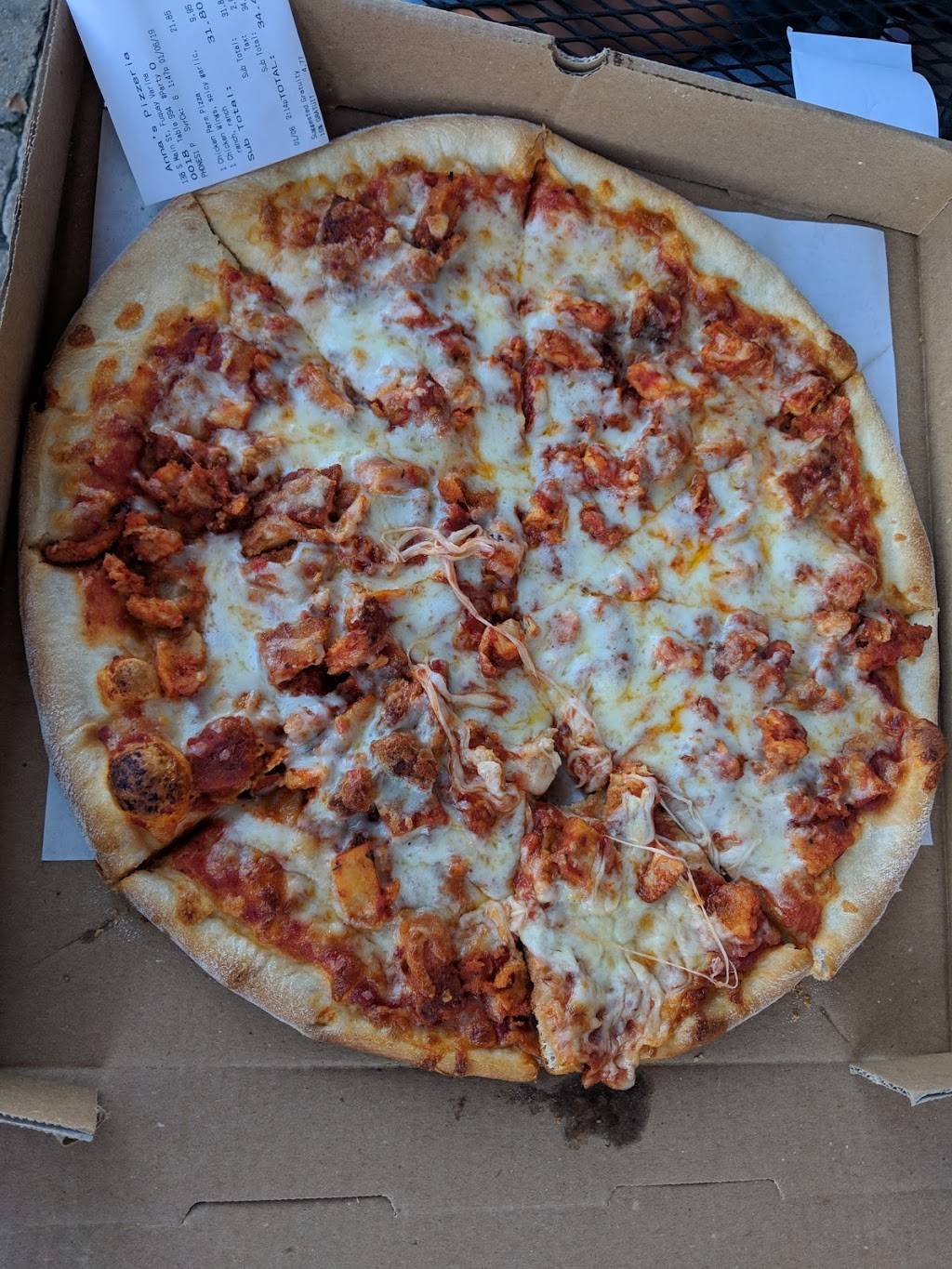 Annas Pizzeria | restaurant | 138 S Main St, Fuquay-Varina, NC 27526, USA | 9192852497 OR +1 919-285-2497