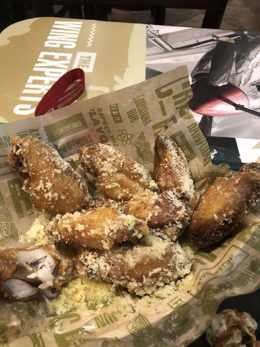 Wingstop | restaurant | 712 Gulfgate Center Mall, Houston, TX 77087, USA | 7136439464 OR +1 713-643-9464