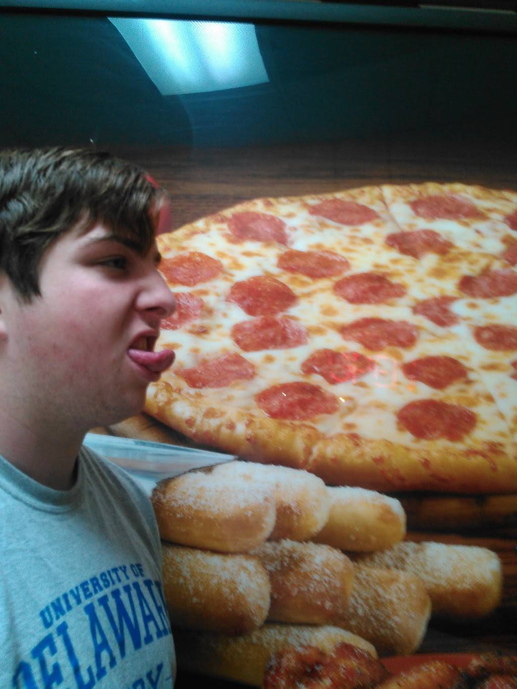 Little Caesars Pizza | meal takeaway | 240 E Delaware Ave, Newark, DE 19711, USA | 3022243880 OR +1 302-224-3880