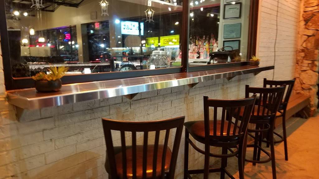 DaLat Vietnamese Restaurant and Bar | restaurant | 2537 N Fitzhugh Ave, Dallas, TX 75204, USA | 2148273200 OR +1 214-827-3200