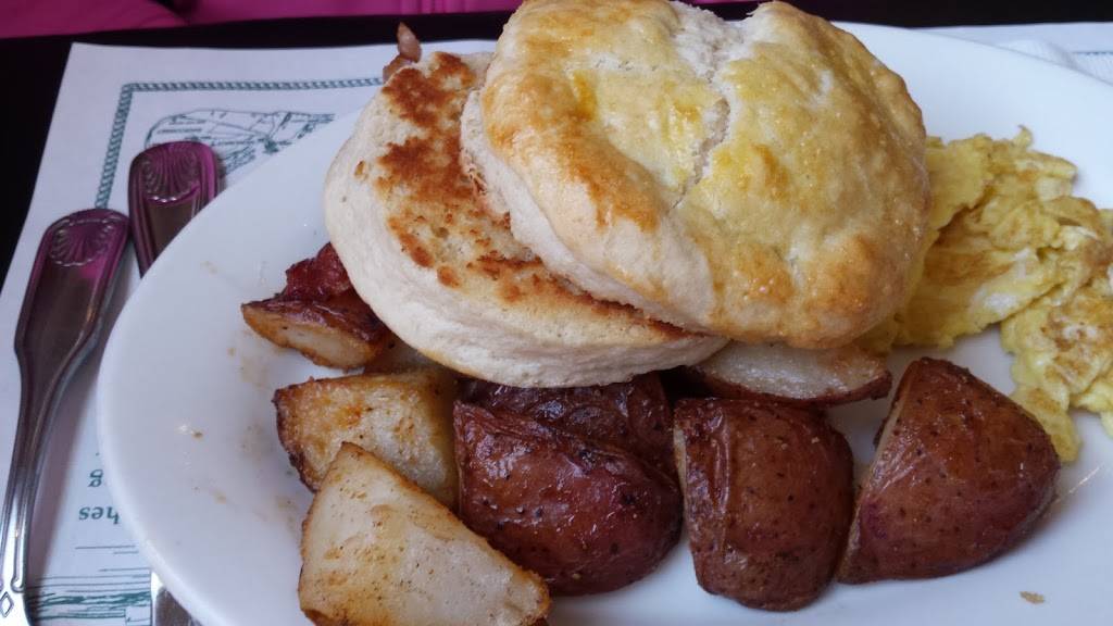 Ruggies Breakfast and Lunch | restaurant | 707 Main St, Harwich, MA 02645, USA | 5084320625 OR +1 508-432-0625