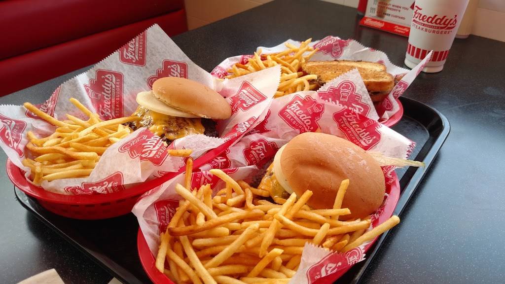 Freddys Frozen Custard & Steakburgers | restaurant | 767 Center Dr, San Marcos, CA 92069, USA | 4422488636 OR +1 442-248-8636