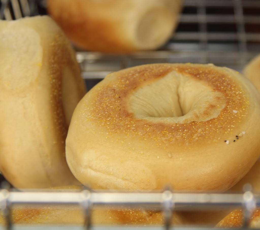 High Point Bagel | restaurant | 1228 Eastchester Dr, High Point, NC 27265, USA | 3368755050 OR +1 336-875-5050
