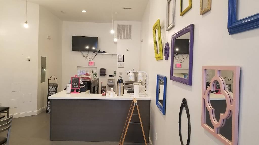 Ritchies cafe | restaurant | 6204 Georgia Ave NW, Washington, DC 20011, USA | 2027262000 OR +1 202-726-2000