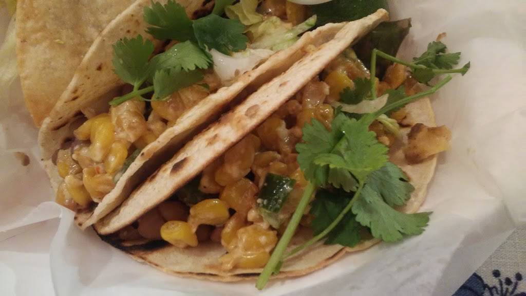 Catty Shack Tex-Mex | restaurant | 1839 Gentilly Blvd, New Orleans, LA 70119, USA | 5043723150 OR +1 504-372-3150