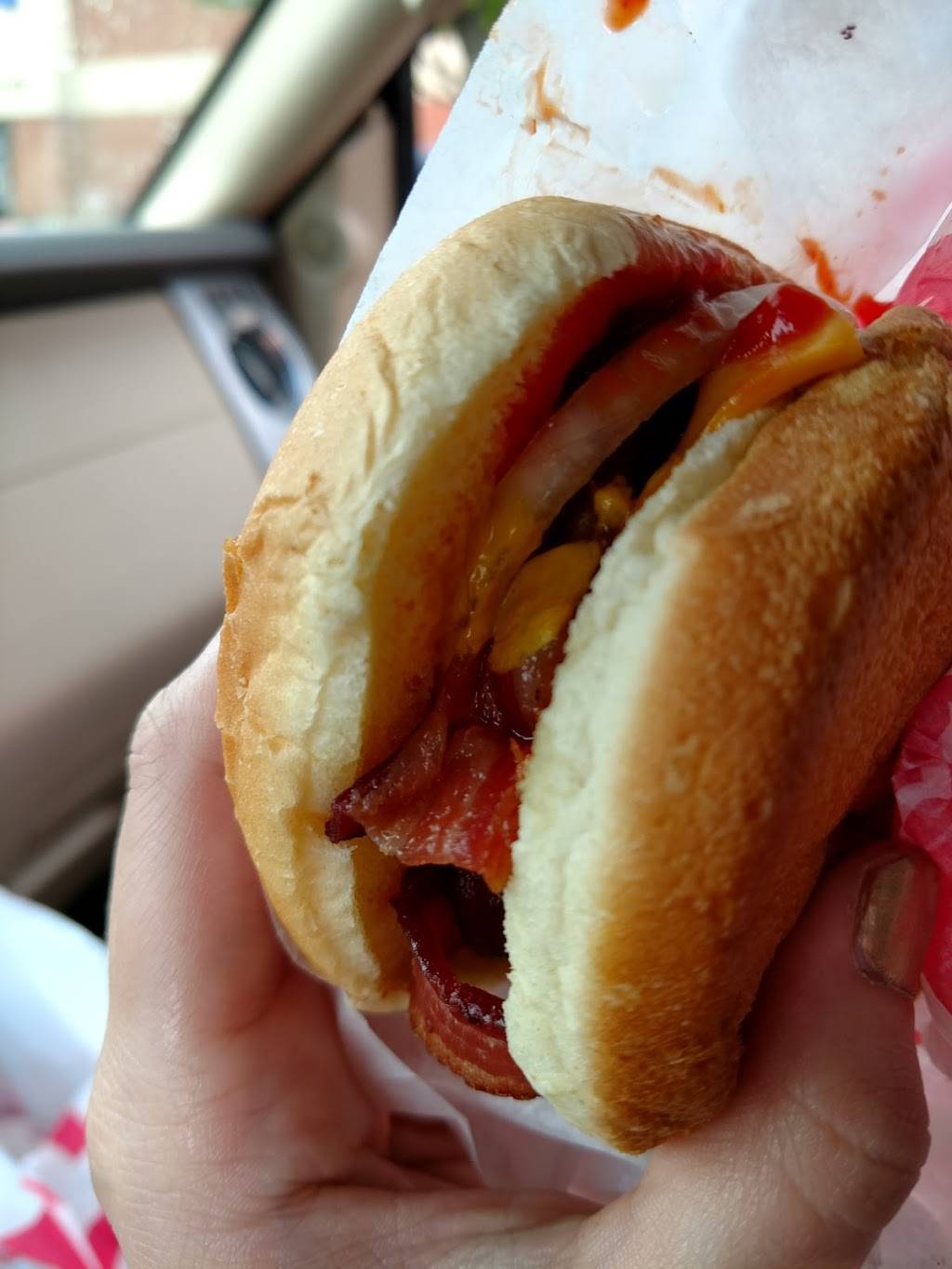 Wendys | restaurant | 3562 US-54, Osage Beach, MO 65065, USA | 5733654318 OR +1 573-365-4318