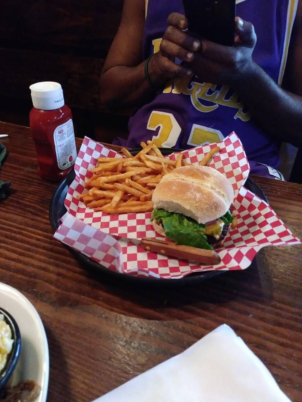 Sticky Fingers Ribhouse | restaurant | 13150 City Station Dr, Jacksonville, FL 32218, USA | 9043097427 OR +1 904-309-7427