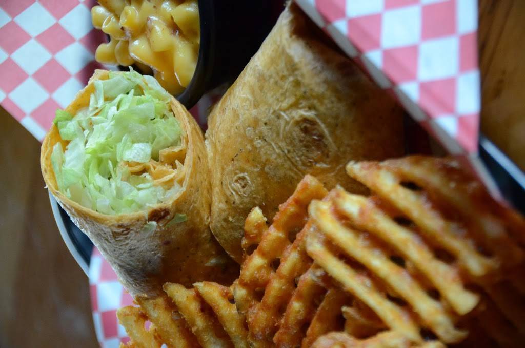 Red Zone Pub & Grill | restaurant | 403 W High St, Milton, WI 53563, USA | 6088689126 OR +1 608-868-9126