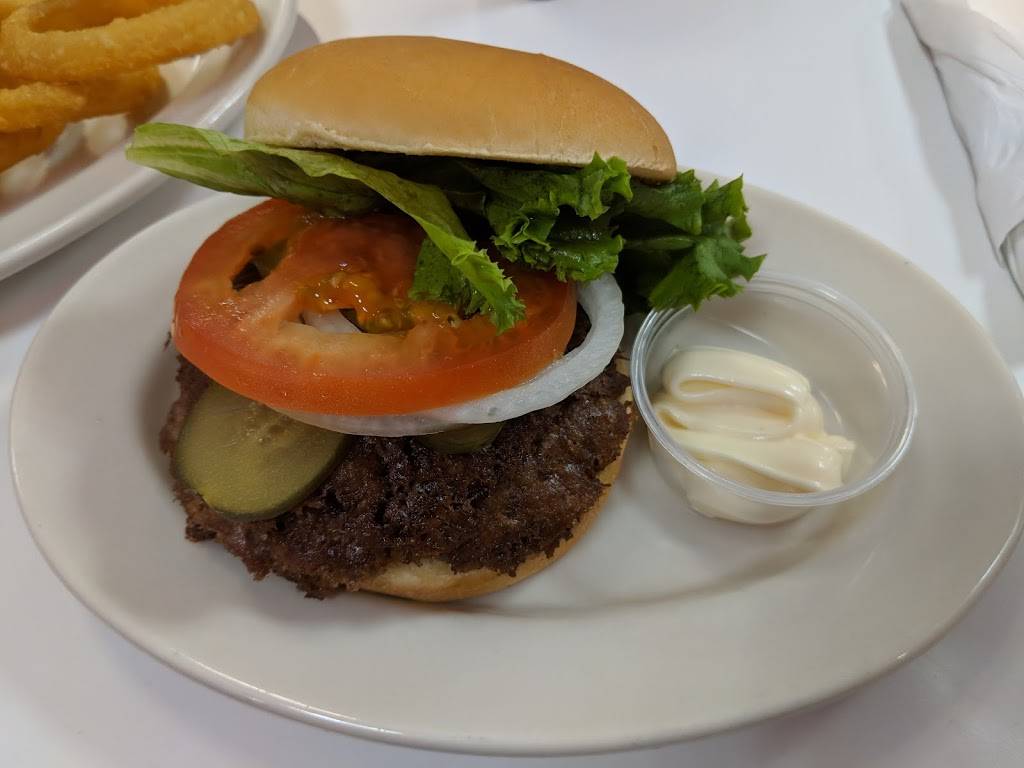 Steak n Shake | restaurant | 2296 Gunbarrel Rd, Chattanooga, TN 37421, USA | 4238922993 OR +1 423-892-2993