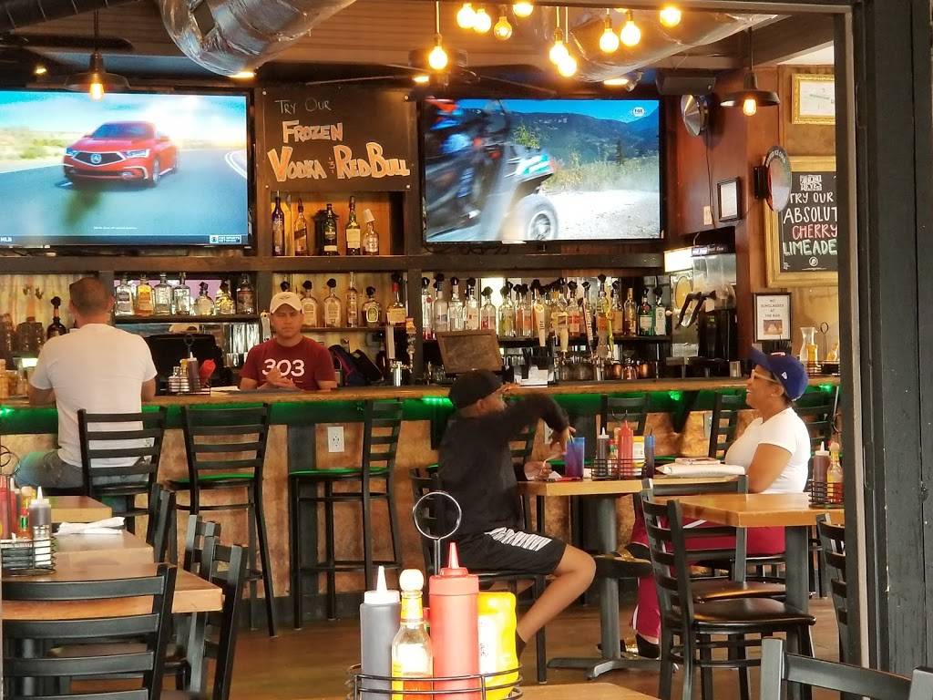 303 Bar and Grill | restaurant | 303 W Davis St, Dallas, TX 75208, USA | 2149423030 OR +1 214-942-3030