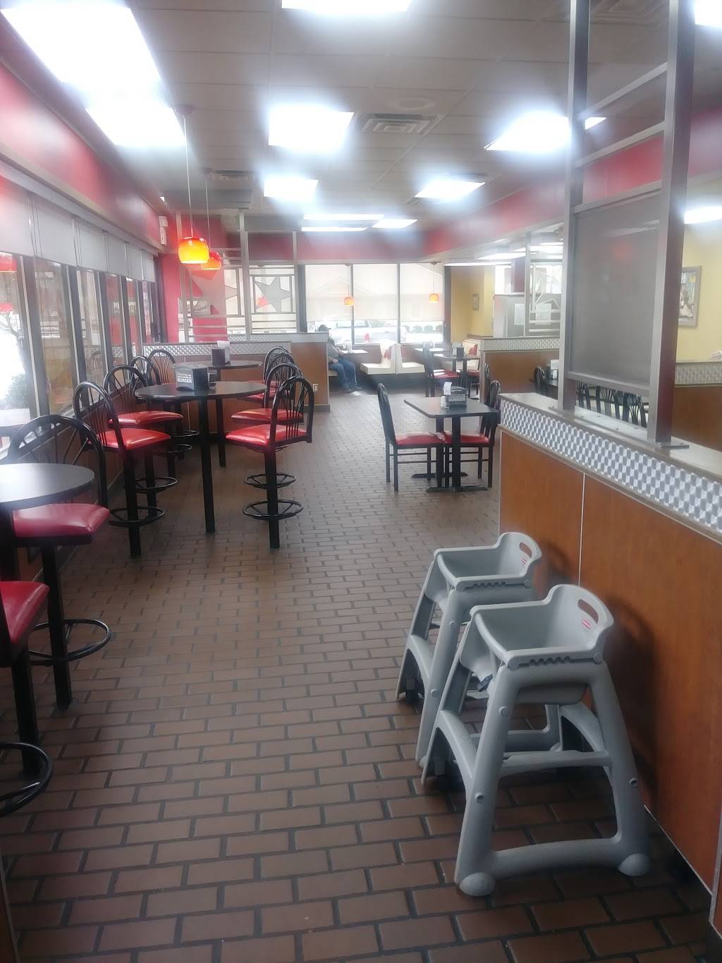 Hardees | restaurant | 1411 Main St, Paris, KY 40361, USA | 8599871450 OR +1 859-987-1450