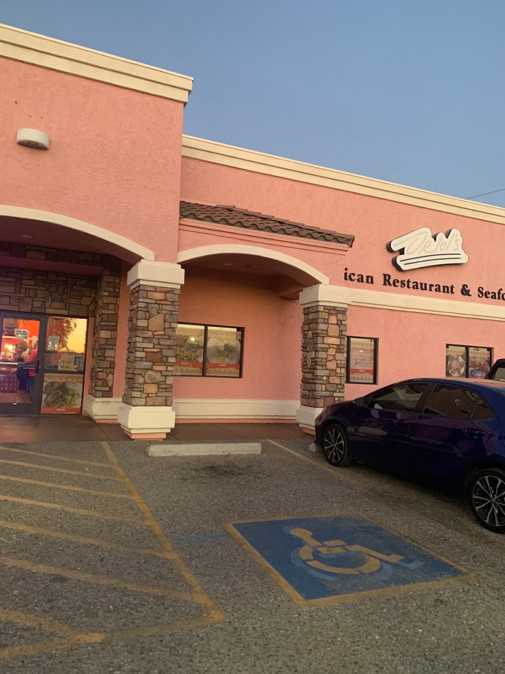 Oriols Restaurant | restaurant | 1595 Mohave Dr, Bullhead City, AZ 86442, USA | 9287584777 OR +1 928-758-4777