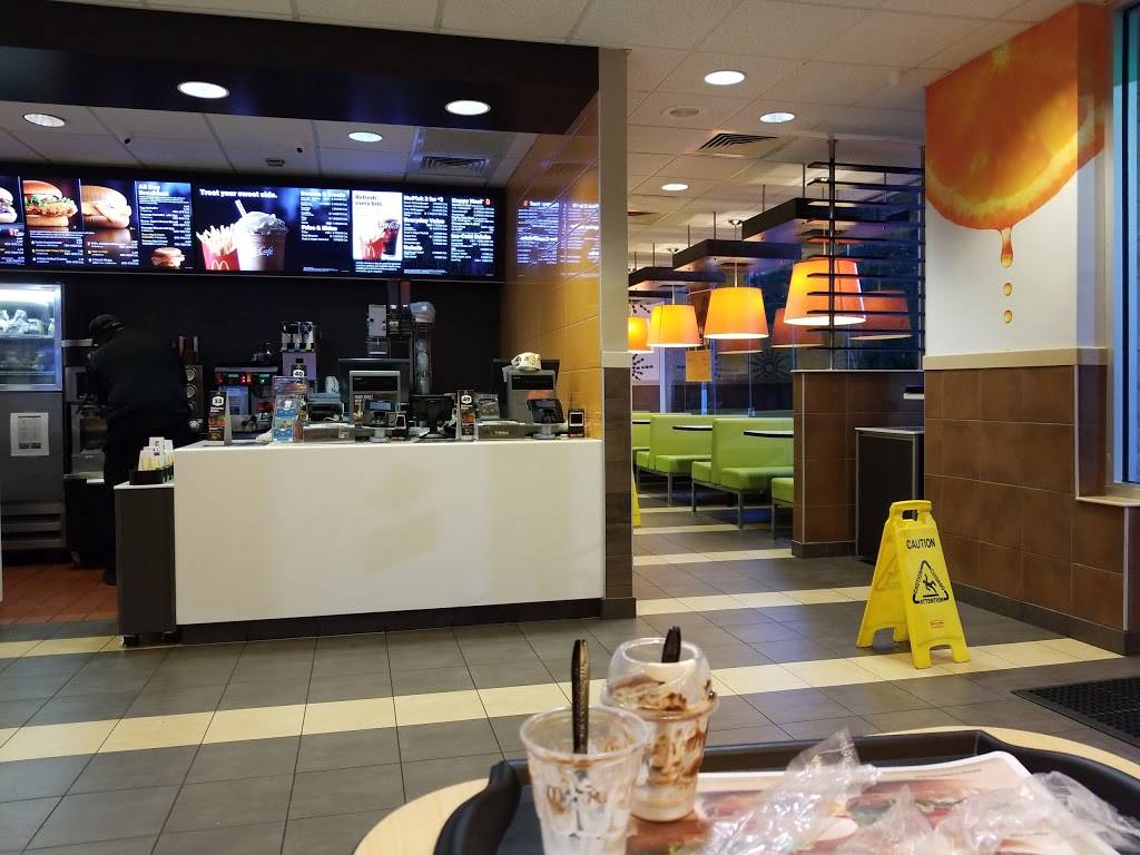 McDonalds | cafe | 1934 N Hercules Ave, Clearwater, FL 33763, USA | 7274490220 OR +1 727-449-0220
