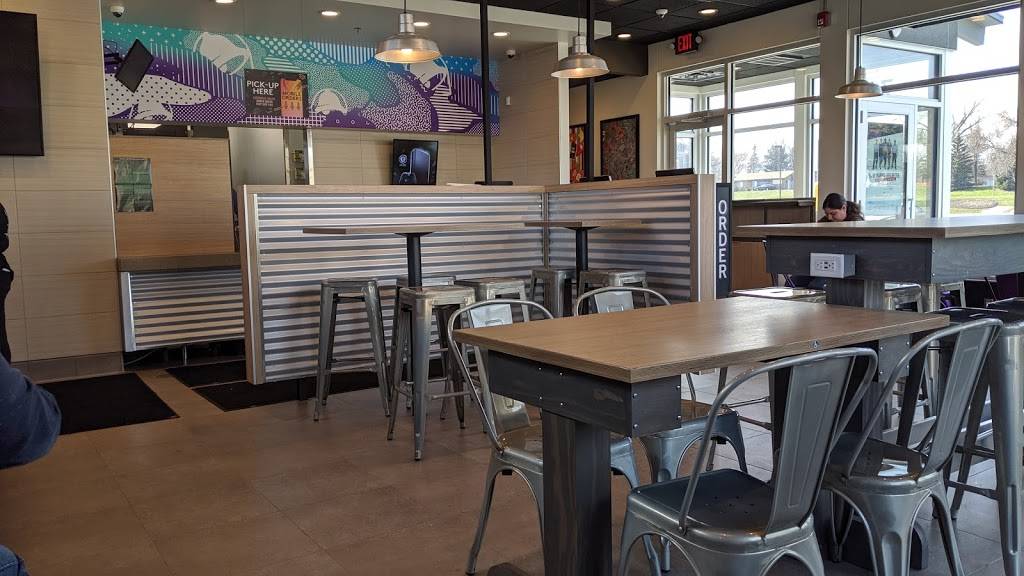 Taco Bell | meal takeaway | 7049 10th St N, Oakdale, MN 55128, USA | 7632735504 OR +1 763-273-5504