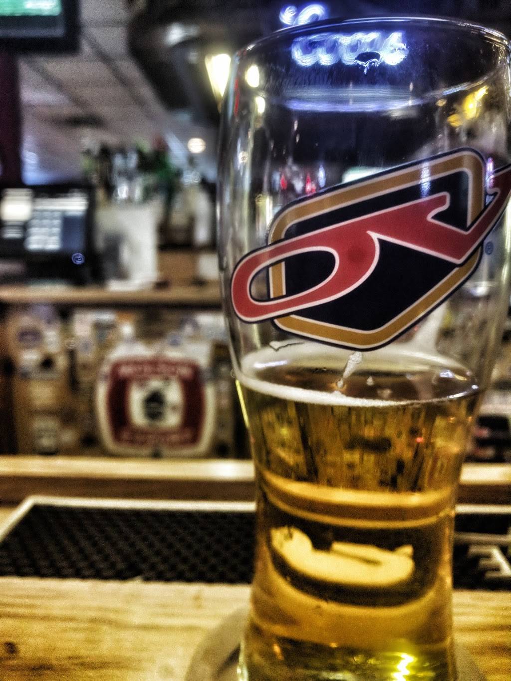 Antonios Pizza | restaurant | 443 Lyndoch St, Corunna, ON N0N 1G0, Canada | 5198621468 OR +1 519-862-1468