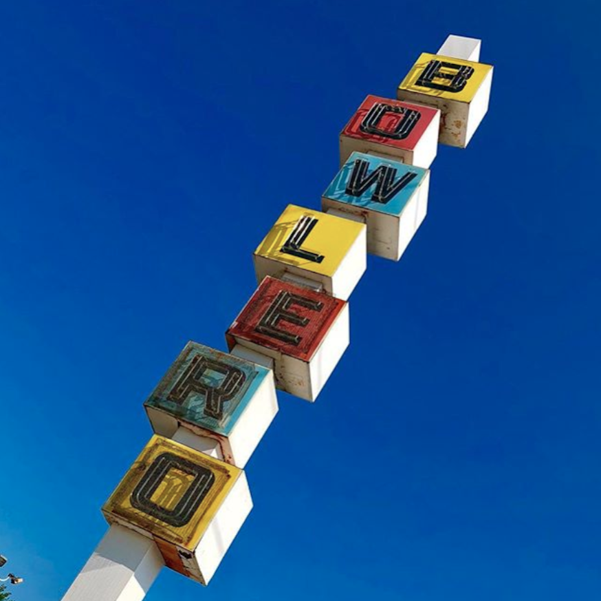 Bowlero Lanes & Lounge | night club | 4209 Coolidge Hwy, Royal Oak, MI 48073, USA | 2485497500 OR +1 248-549-7500