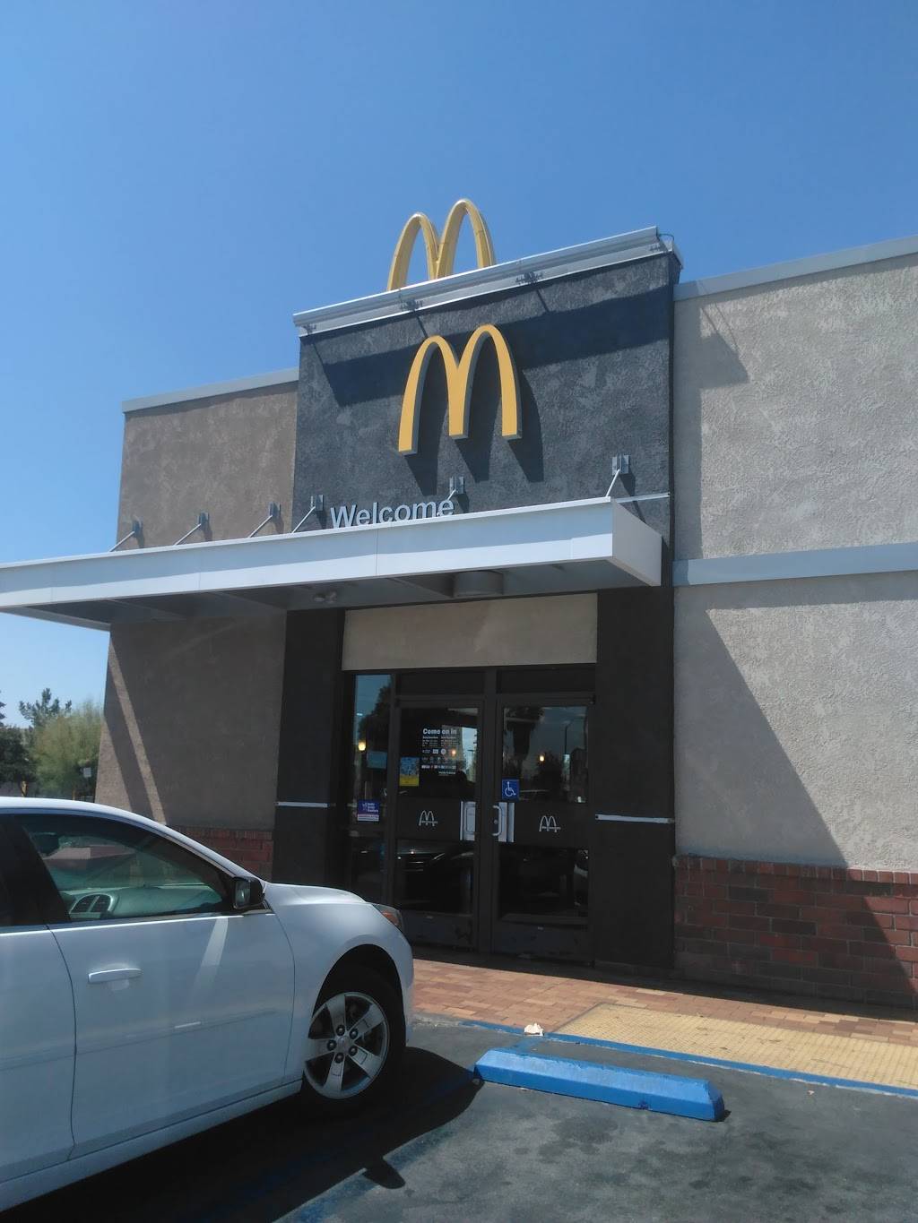 McDonalds | cafe | 1199 Calimesa Blvd, Calimesa, CA 92320, USA | 9097956236 OR +1 909-795-6236